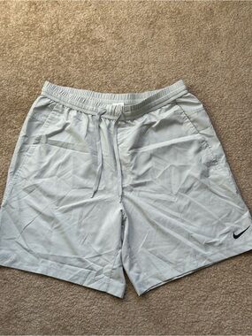 Nike Dri-FIT Men’s Running Training Shorts Gray Size Large